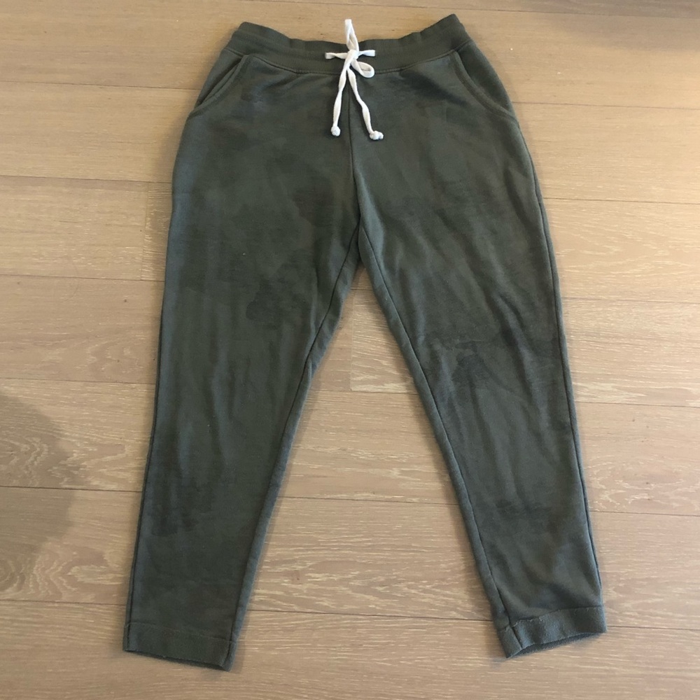 EUC Green sweatpants